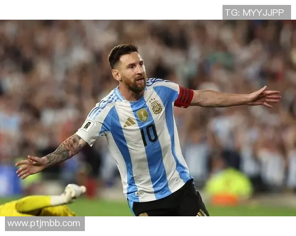 梅西足球之路的辉煌瞬间与经典图片回顾